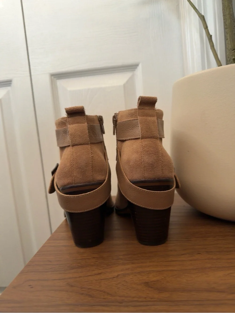 Kelsi Dagger Brooklyn Tan Suede Harness Buckle Ankle Boots Booties Size 8